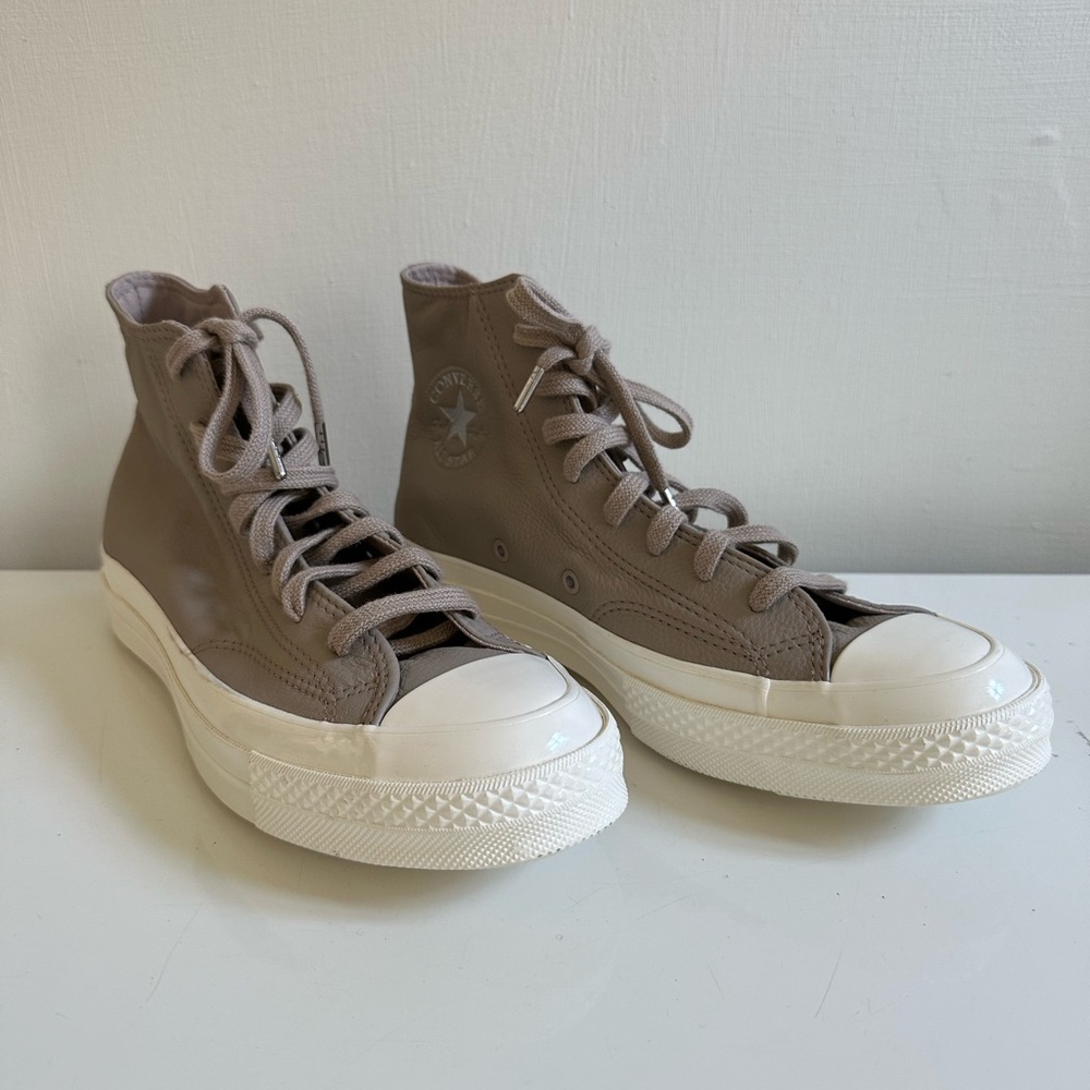 Converse Leather Chuck Taylor All Star Move Sneakers Lavender Women's Size 9
